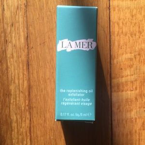 La Mer. The replenishing oil exfoliator. 5 ml